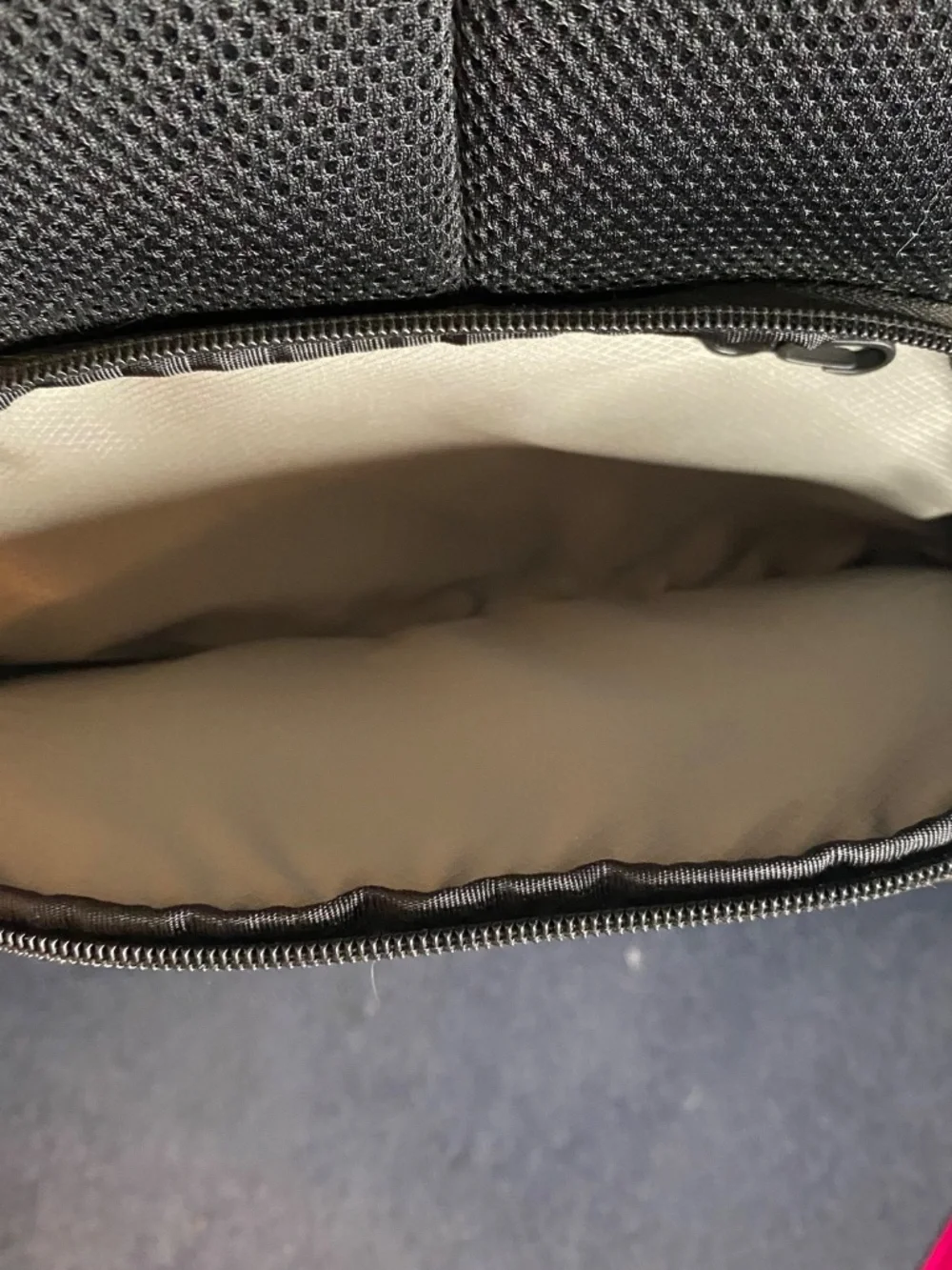 Case Logic Camera Backpack - Picture 6 of 8